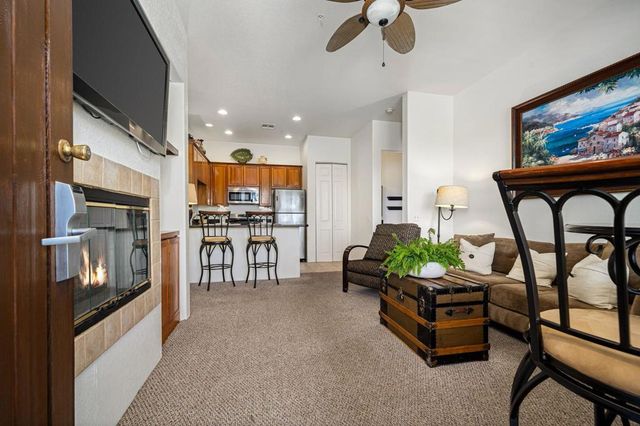 50610 Santa Rosa Plaza 6, La Quinta, CA 92253