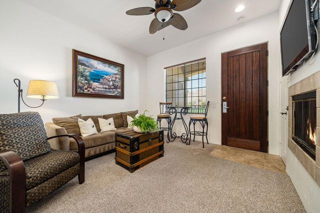 50610 Santa Rosa Plaza 6, La Quinta, CA 92253