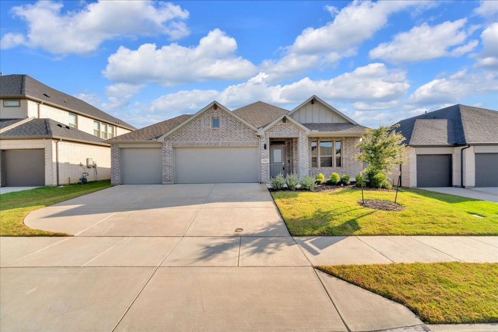 1216 Nuevo Rancho Lane, Fort Worth, TX 76052 — exterior