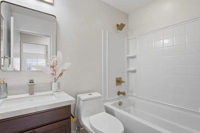 1432 Water Lily Drive 1, Chula Vista, CA 91913