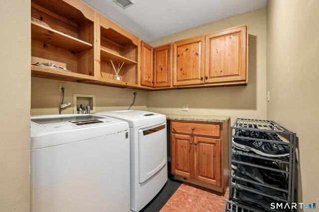 86 Quail Run, Madison, CT 06443