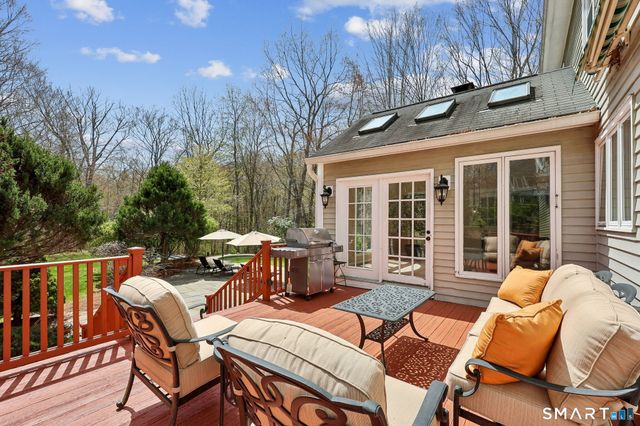 86 Quail Run, Madison, CT 06443