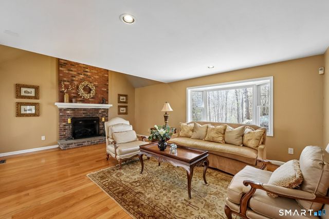 86 Quail Run, Madison, CT 06443