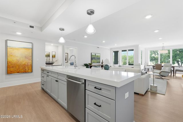 63 Skull Creek Dr Apt 302, Hilton Head Island, SC 29926