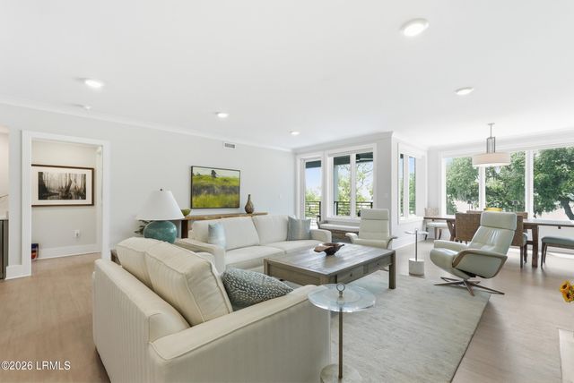 63 Skull Creek Dr Apt 302, Hilton Head Island, SC 29926