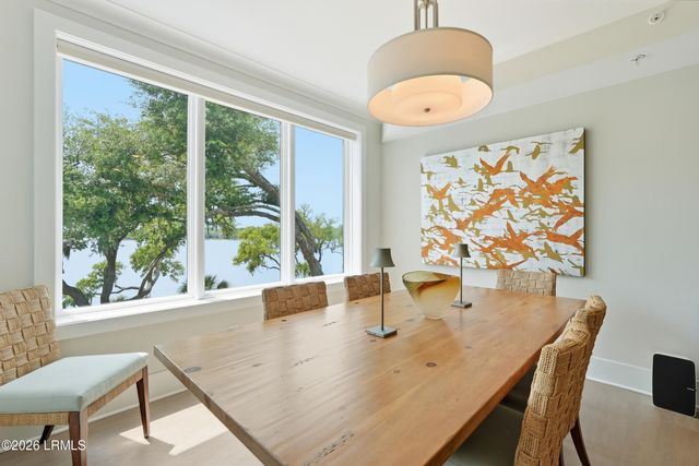 63 Skull Creek Dr Apt 302, Hilton Head Island, SC 29926