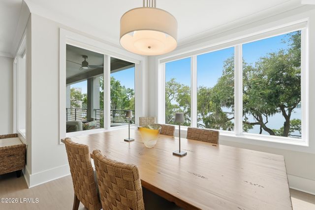 63 Skull Creek Dr Apt 302, Hilton Head Island, SC 29926