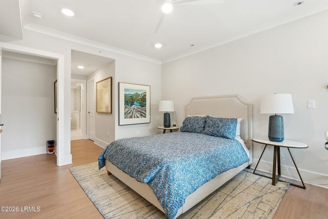 63 Skull Creek Dr Apt 302, Hilton Head Island, SC 29926