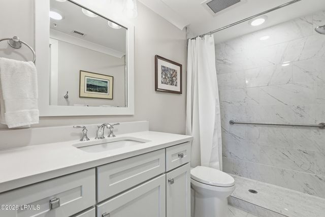 63 Skull Creek Dr Apt 302, Hilton Head Island, SC 29926