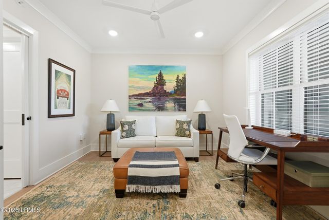 63 Skull Creek Dr Apt 302, Hilton Head Island, SC 29926