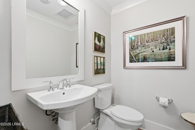 63 Skull Creek Dr Apt 302, Hilton Head Island, SC 29926