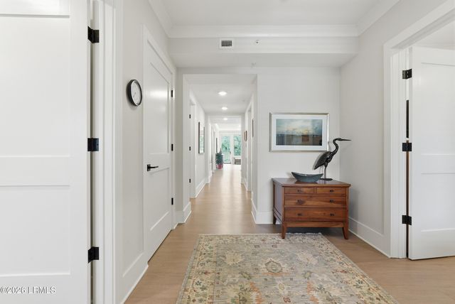 63 Skull Creek Dr Apt 302, Hilton Head Island, SC 29926
