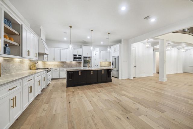 19 Sanctuary Trail, Missouri City, TX 77459