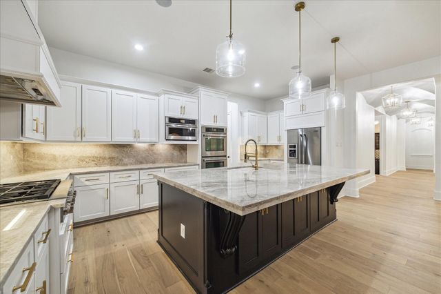 19 Sanctuary Trail, Missouri City, TX 77459