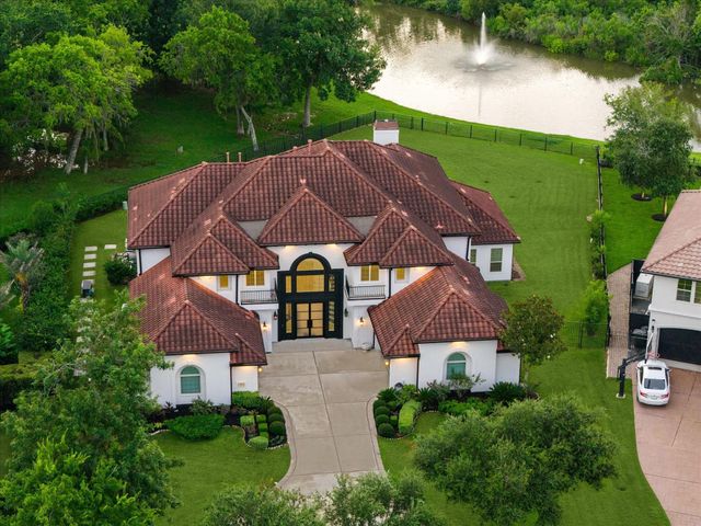 19 Sanctuary Trail, Missouri City, TX 77459