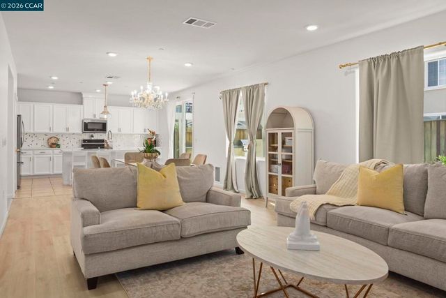 5600 Salado Creek Lane, Antioch, CA 94531