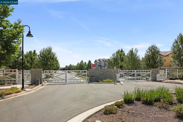 5600 Salado Creek Lane, Antioch, CA 94531