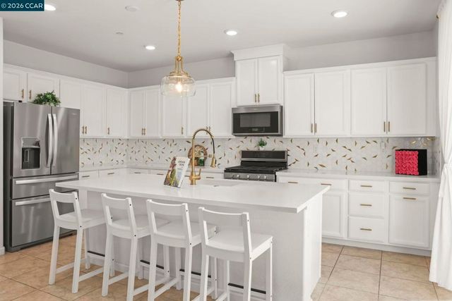 5600 Salado Creek Lane, Antioch, CA 94531