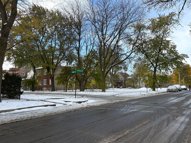 7300 S Dante Avenue, Chicago, IL 60619