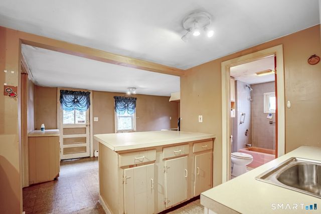 152 Glenwood Avenue, Middlebury, CT 06762