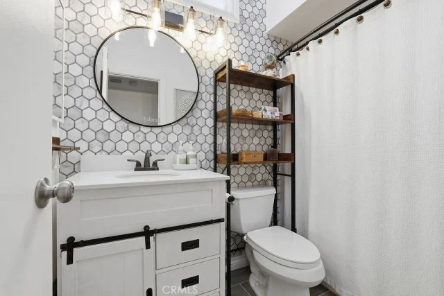 1623 Regent, Camarillo, CA 93010