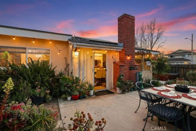 1623 Regent, Camarillo, CA 93010