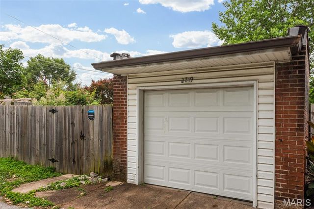2819 Minnesota Avenue, St Louis, MO 63118