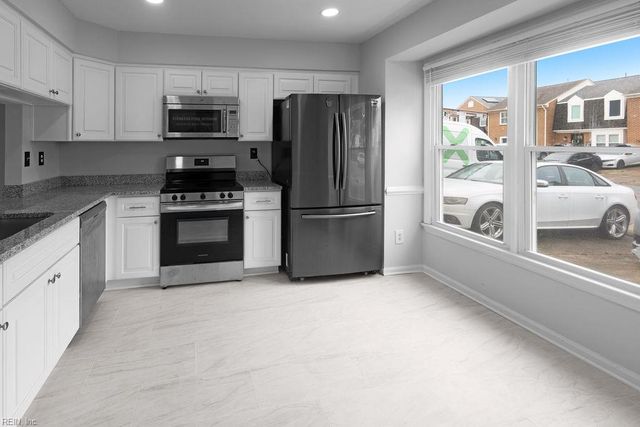1383 Battleford DR, Virginia Beach, VA 23464