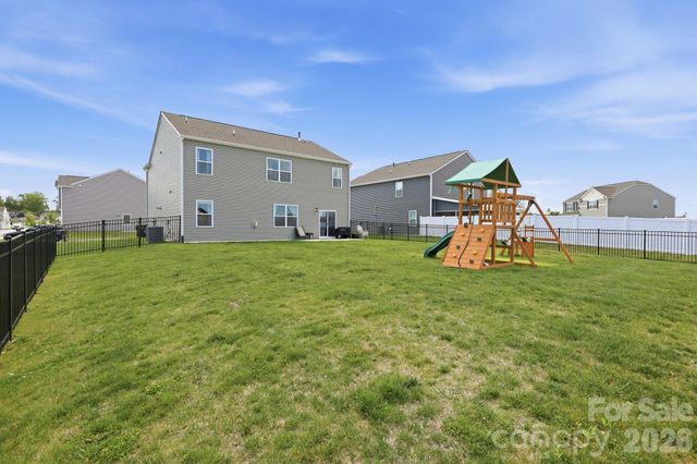 109 Shorthorn Road, Fletcher, NC 28732