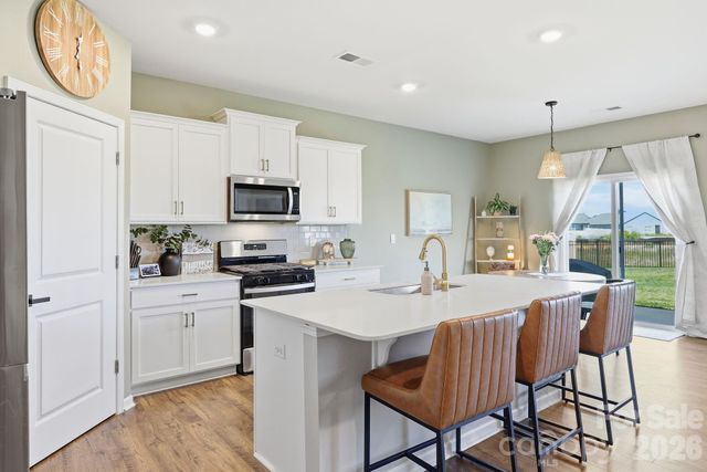 109 Shorthorn Road, Fletcher, NC 28732