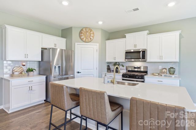 109 Shorthorn Road, Fletcher, NC 28732