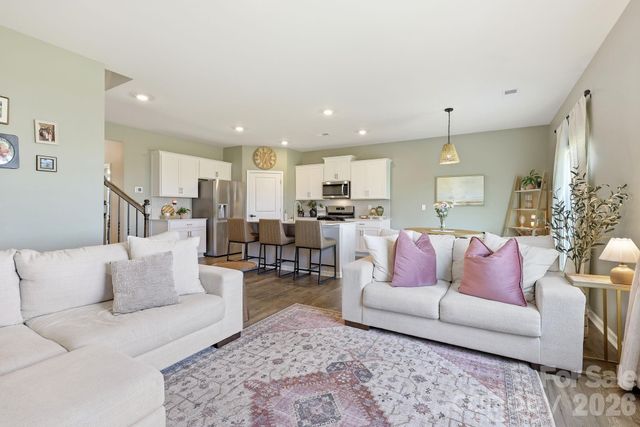 109 Shorthorn Road, Fletcher, NC 28732