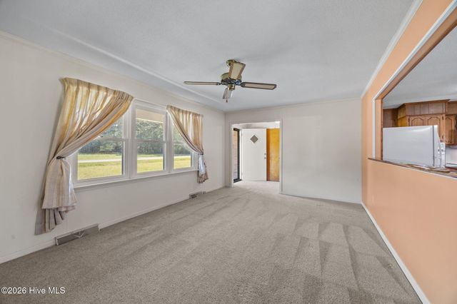 420 Aberdeen Drive, Washington, NC 27889