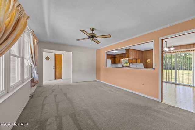 420 Aberdeen Drive, Washington, NC 27889