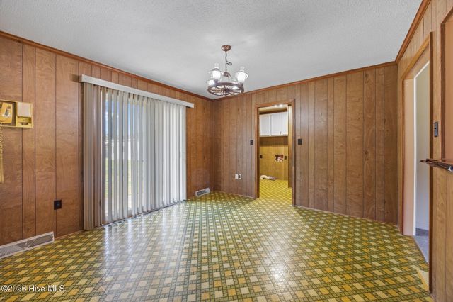 420 Aberdeen Drive, Washington, NC 27889