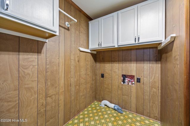 420 Aberdeen Drive, Washington, NC 27889