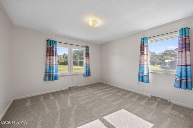 420 Aberdeen Drive, Washington, NC 27889