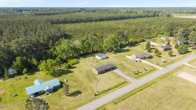 420 Aberdeen Drive, Washington, NC 27889