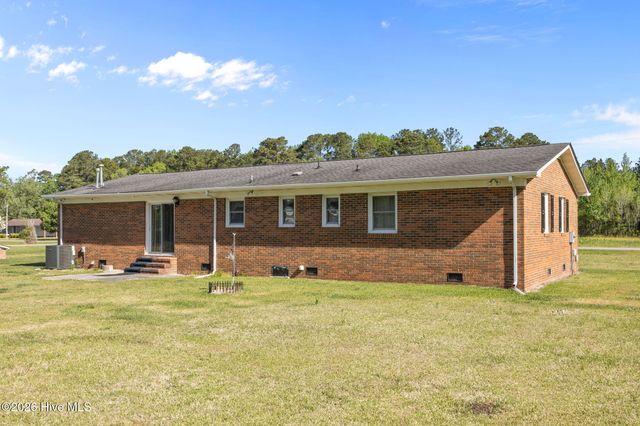 420 Aberdeen Drive, Washington, NC 27889