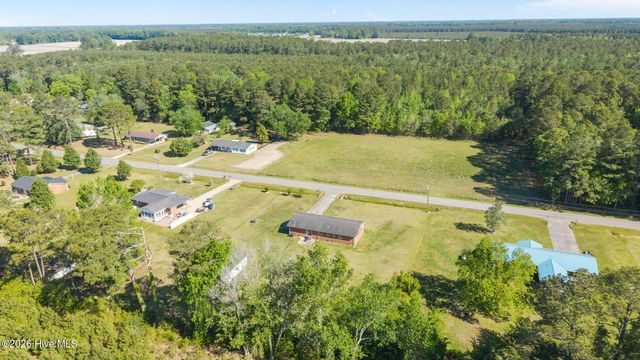 420 Aberdeen Drive, Washington, NC 27889