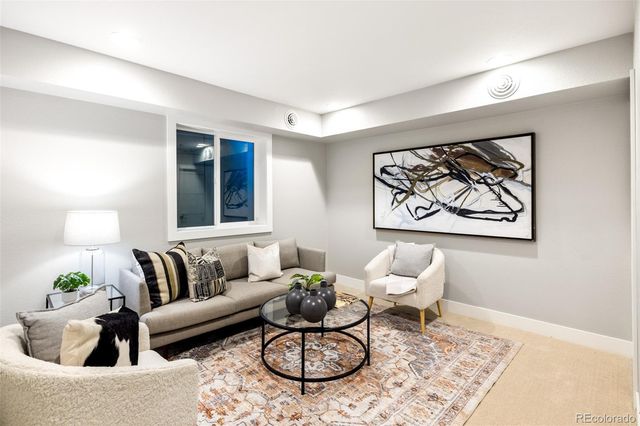 558 Madison Street, Denver, CO 80206