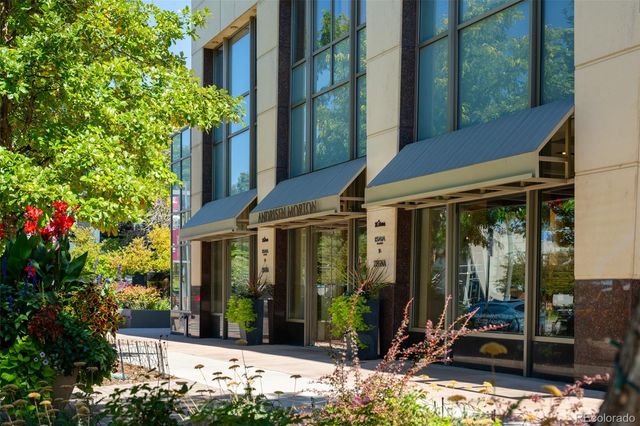 558 Madison Street, Denver, CO 80206