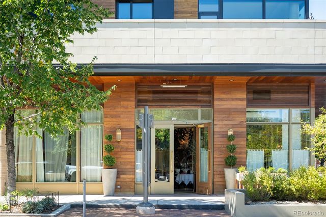 558 Madison Street, Denver, CO 80206