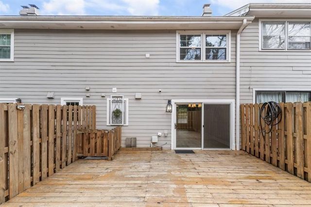 2794 Farmstead Road SE, Smyrna, GA 30080