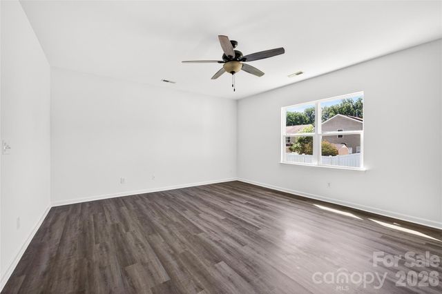 9013 Magnolia Lily Avenue, Charlotte, NC 28227