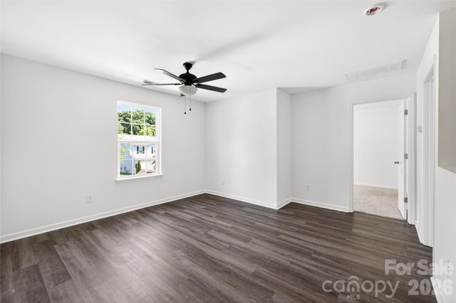 9013 Magnolia Lily Avenue, Charlotte, NC 28227