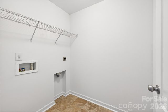 9013 Magnolia Lily Avenue, Charlotte, NC 28227