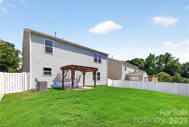 9013 Magnolia Lily Avenue, Charlotte, NC 28227