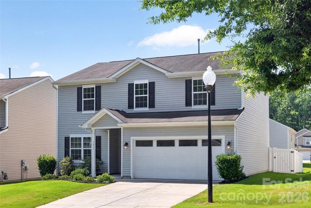 9013 Magnolia Lily Avenue, Charlotte, NC 28227