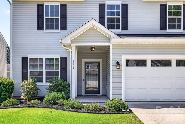 9013 Magnolia Lily Avenue, Charlotte, NC 28227